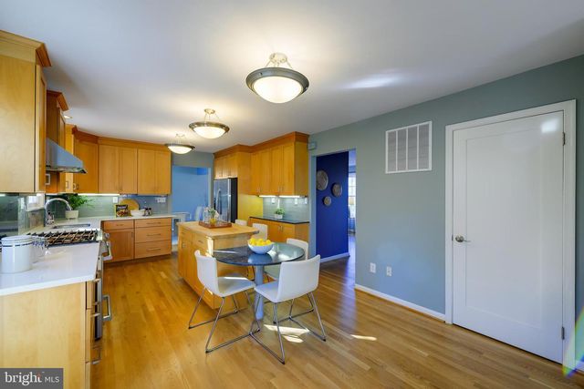 115 LAKESIDE DR, Greenbelt, MD 20770