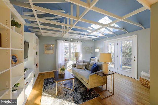 115 LAKESIDE DR, Greenbelt, MD 20770