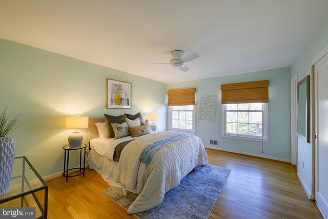 115 LAKESIDE DR, Greenbelt, MD 20770