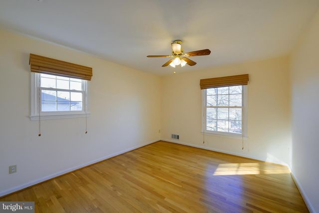 115 LAKESIDE DR, Greenbelt, MD 20770