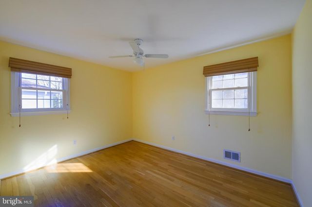 115 LAKESIDE DR, Greenbelt, MD 20770