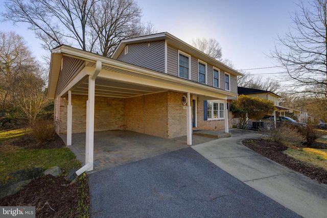 115 LAKESIDE DR, Greenbelt, MD 20770