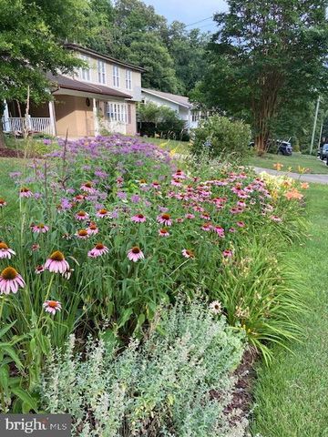 115 LAKESIDE DR, Greenbelt, MD 20770