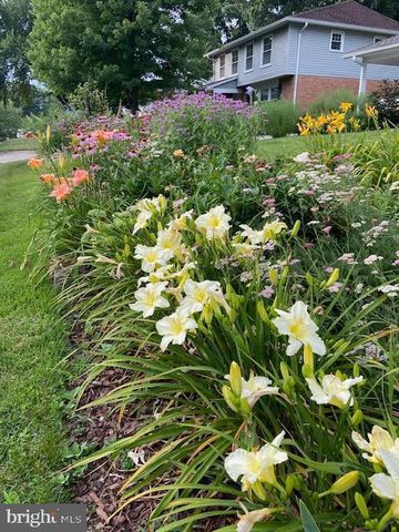 115 LAKESIDE DR, Greenbelt, MD 20770