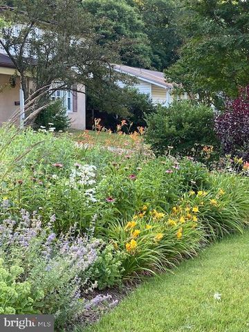 115 LAKESIDE DR, Greenbelt, MD 20770