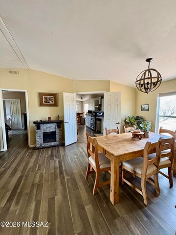 13770 E Fire Dancer Road, Vail, AZ 85641