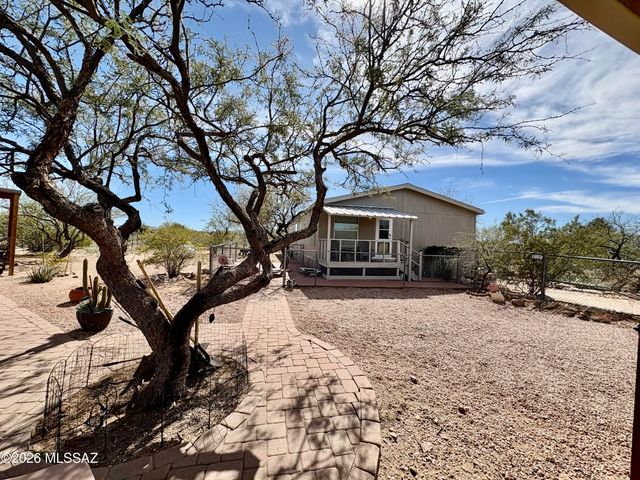 13770 E Fire Dancer Road, Vail, AZ 85641