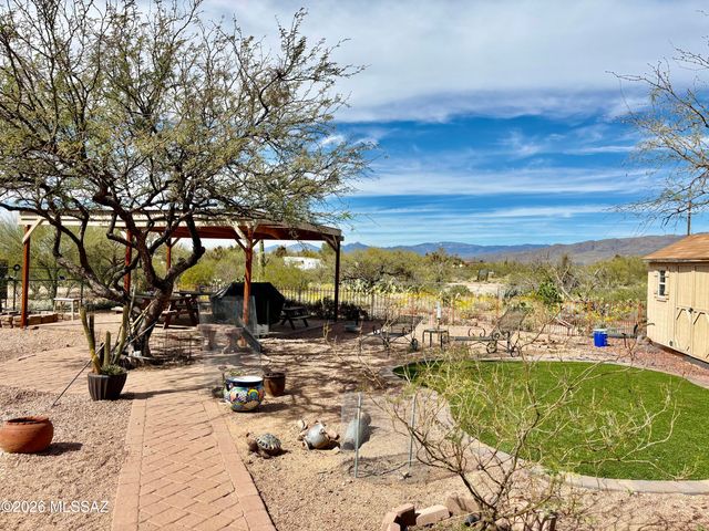 13770 E Fire Dancer Road, Vail, AZ 85641