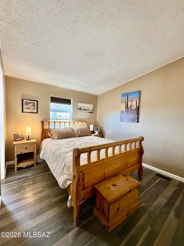 13770 E Fire Dancer Road, Vail, AZ 85641