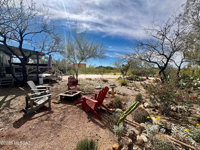 13770 E Fire Dancer Road, Vail, AZ 85641