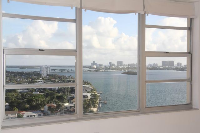 11111 Biscayne Boulevard 1901, Miami, FL 33181