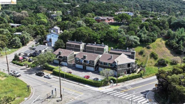 5400 Mountain Blvd 120, Oakland, CA 94619