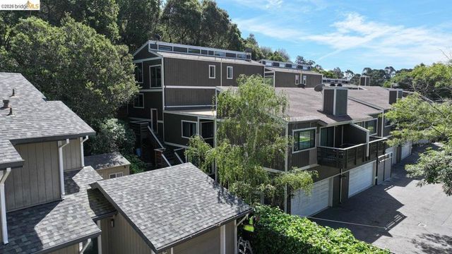 5400 Mountain Blvd 120, Oakland, CA 94619