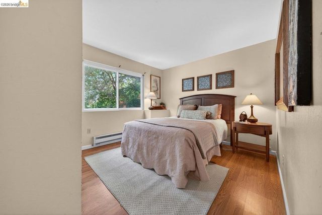 5400 Mountain Blvd 120, Oakland, CA 94619