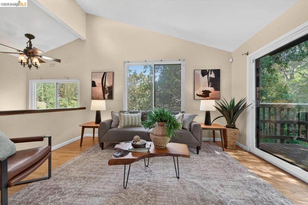 5400 Mountain Blvd 120, Oakland, CA 94619