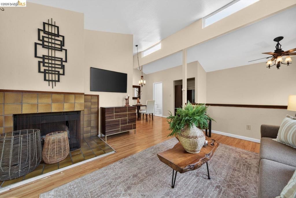 Image 10 of property listing at 5400 Mountain Blvd 120, Oakland, CA 94619