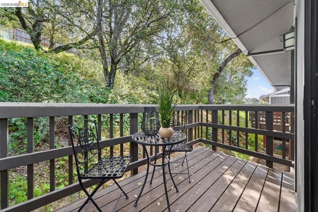 Image 18 of property listing at 5400 Mountain Blvd 120, Oakland, CA 94619