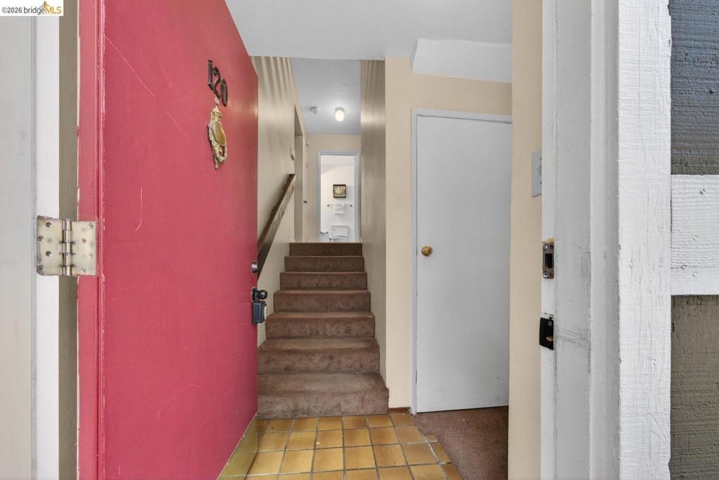 Image 4 of property listing at 5400 Mountain Blvd 120, Oakland, CA 94619