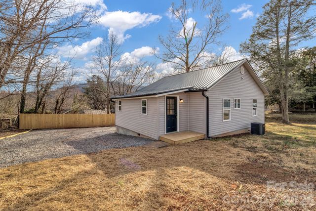 246 Marion Street, Marion, NC 28752