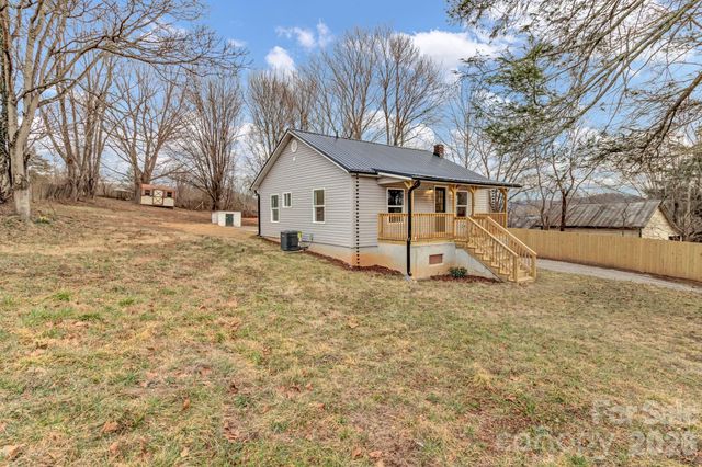 246 Marion Street, Marion, NC 28752