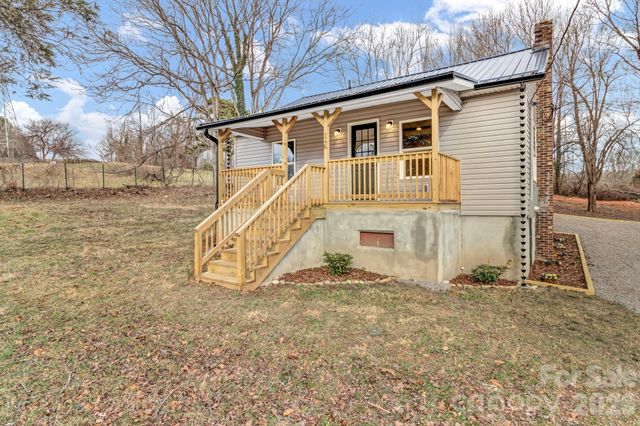 246 Marion Street, Marion, NC 28752