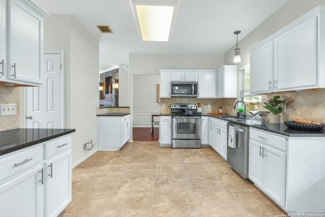 1077 River Rock, New Braunfels, TX 78130