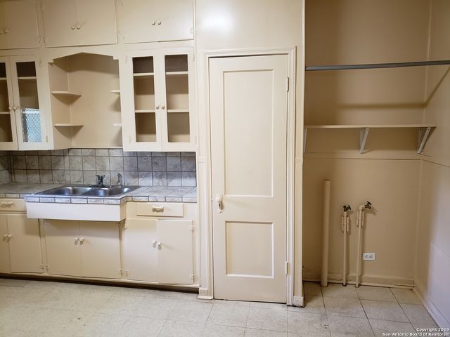 405 N Park Blvd, San Antonio, TX 78204