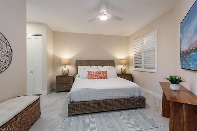 400 Flagship DR 1002, Naples, FL 34108