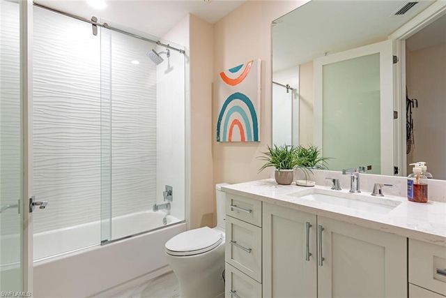400 Flagship DR 1002, Naples, FL 34108