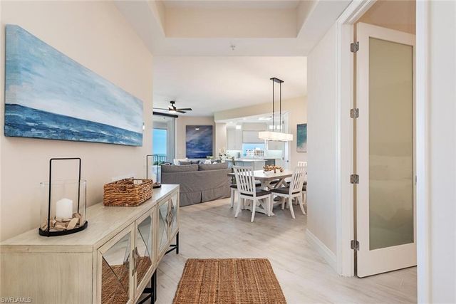 400 Flagship DR 1002, Naples, FL 34108