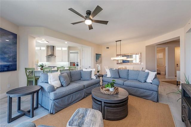 400 Flagship DR 1002, Naples, FL 34108