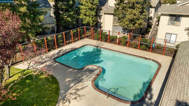 1101 Chelsea, Hercules, CA 94547