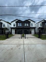 4121 Shelby Circle A/B, Houston, TX 77051