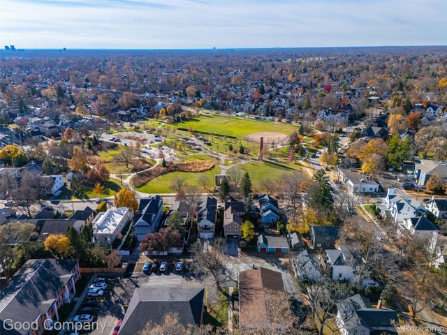 1308 E Lincoln Street, Birmingham, MI 48009