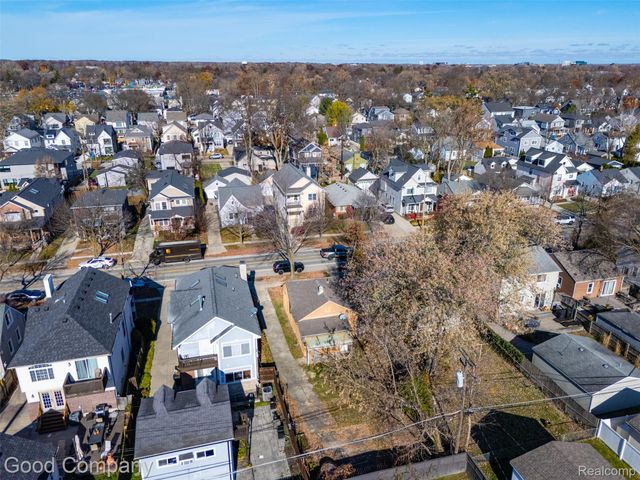 1308 E Lincoln Street, Birmingham, MI 48009