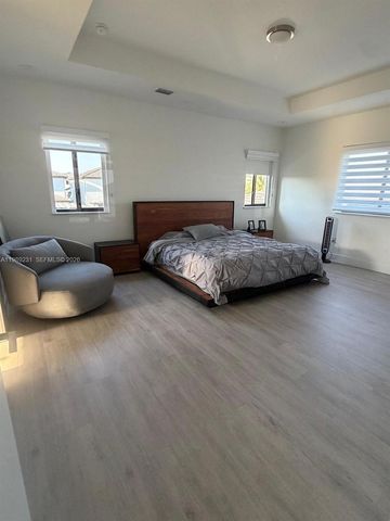 14651 SW 21st St, Miami, FL 33175