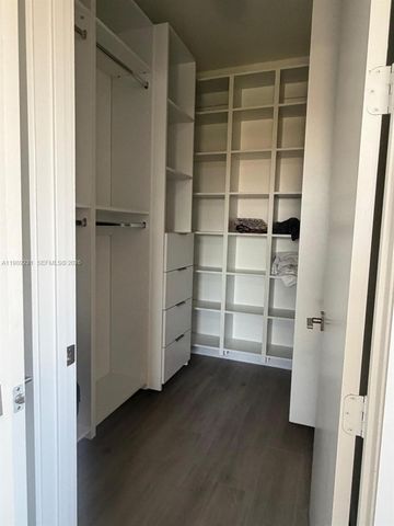 14651 SW 21st St, Miami, FL 33175