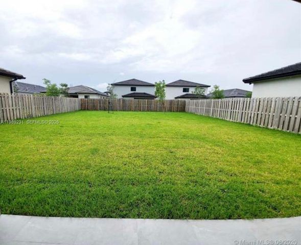 14651 SW 21st St, Miami, FL 33175