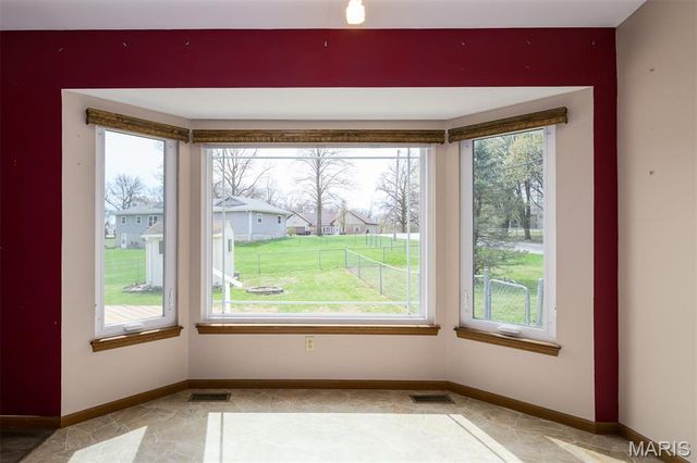 1 Pine Tree Court, St Peters, MO 63376