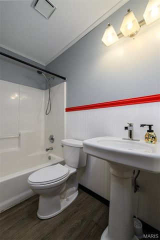 1 Pine Tree Court, St Peters, MO 63376