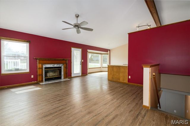 1 Pine Tree Court, St Peters, MO 63376