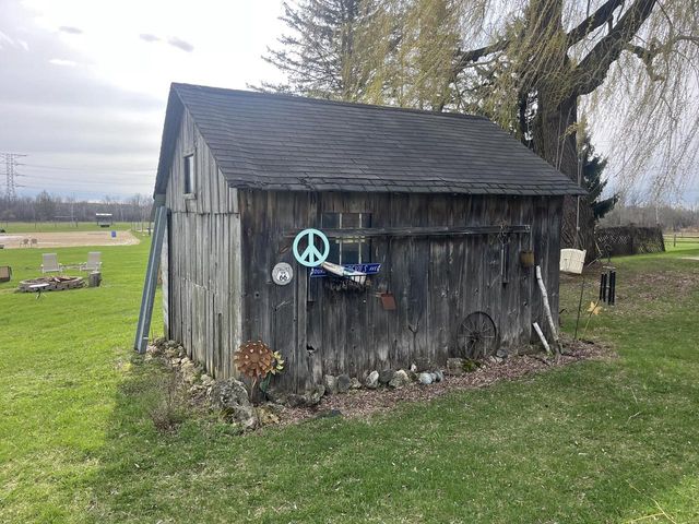 8817 Cedar Sauk ROAD, Saukville, WI 53080