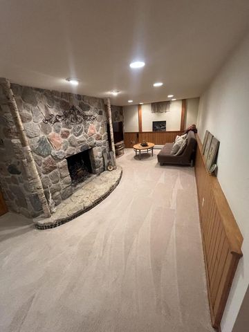 8817 Cedar Sauk ROAD, Saukville, WI 53080