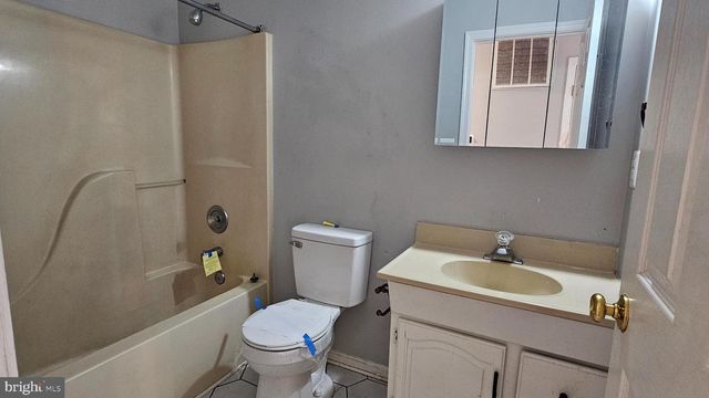 12427 SEMINOLE RD, Lusby, MD 20657
