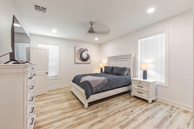 6272 Bayouside Dr, Chauvin, LA 70344