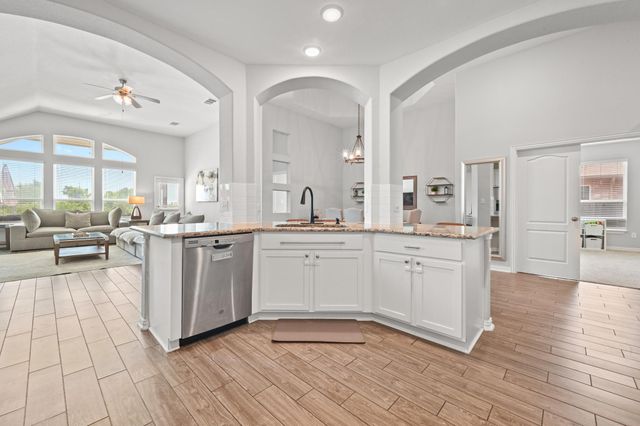 245 Natchez DR, Buda, TX 78610