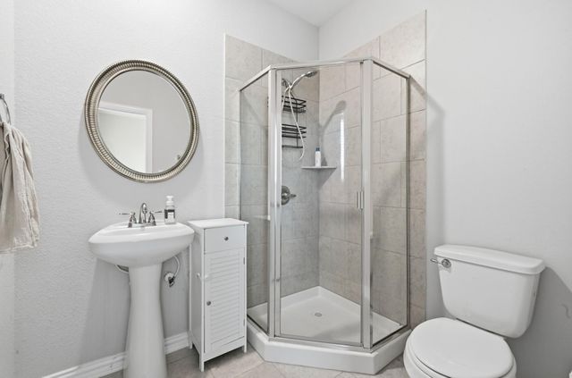 245 Natchez DR, Buda, TX 78610