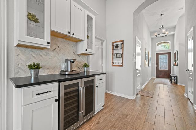 245 Natchez DR, Buda, TX 78610