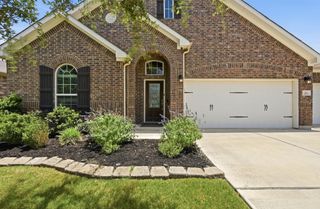 245 Natchez DR, Buda, TX 78610