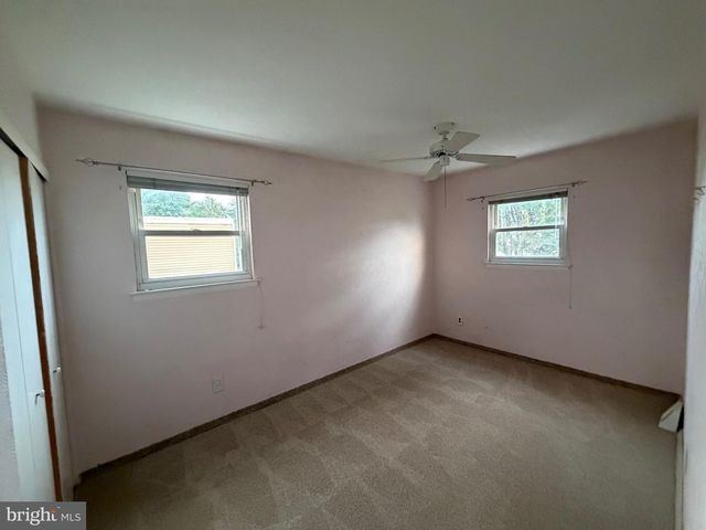 830 LAWLER ST, Philadelphia, PA 19116
